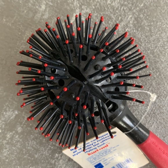 Y2K. Kurl-mi Brush Quick and Easy Styling - Small and Real Round - Picture 2 of 7